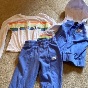 Girls Nike Track Suit Size 5